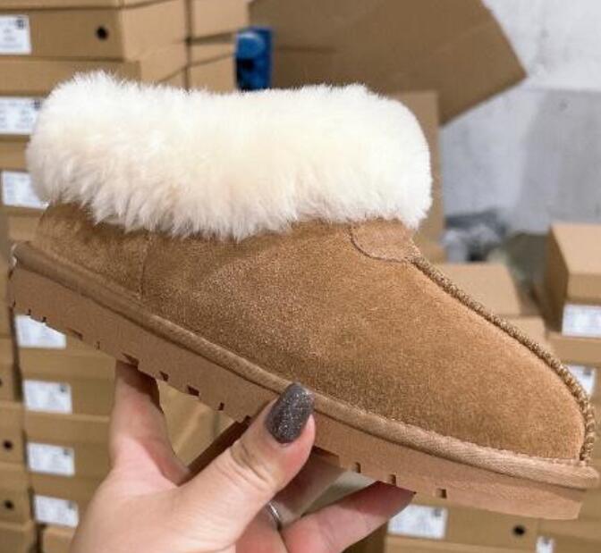 Men Women Tazzs Slippers Boots Fully Protected Warm Fur Cotton Slippers New Antelope brown Color
Men Women Tazzs Slippers Boots Fully Protected Warm Fur Cotton Slippers New Antelope brown Color