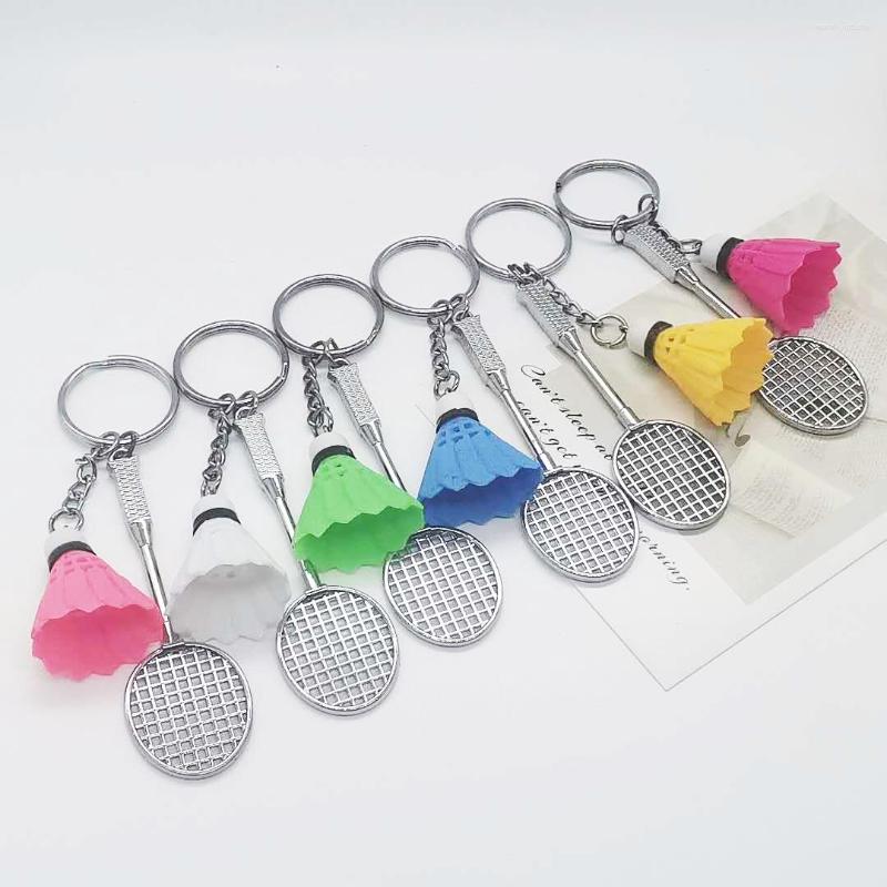 Keychains KADRUFI Men Women Creative Badminton Racket Keychain Pendant Pocket Clasp Car Bag Hanging Key Chain Decor Gift
Keychains KADRUFI Men Women Creative Badminton Racket Keychain Pendant Pocket Clasp Car Bag Hanging Key Chain Decor Gift