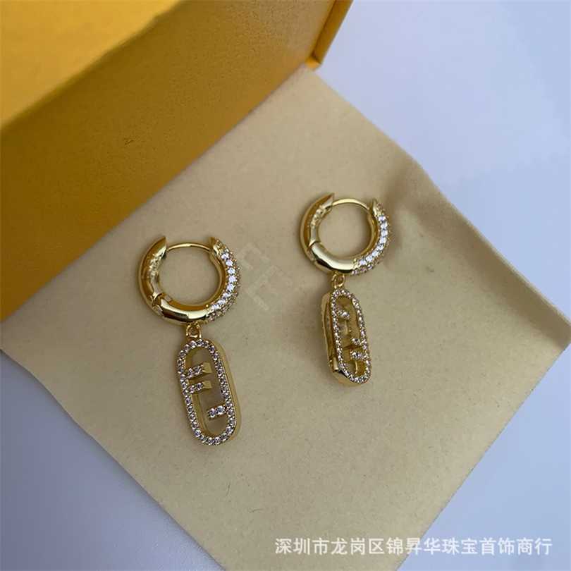 2023 Diamond studded letter F for women's live streaming high-end feeling light luxury fashionable temperament new ins earrings
2023 Diamond studded letter F for women's live streaming high-end feeling light luxury fashionable temperament new ins earrings