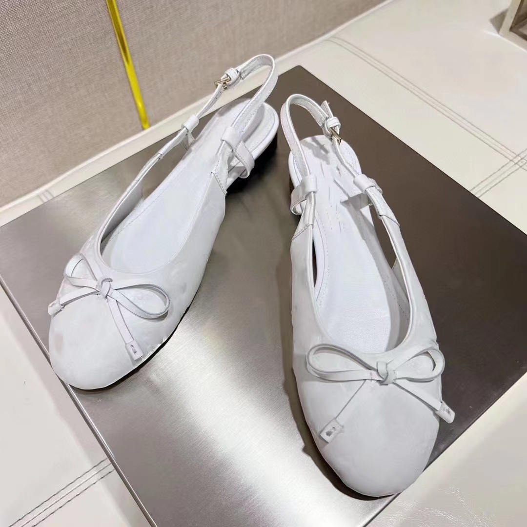 Latest Designer Dress shoes Spring and Autumn 100% cowhide womens sandals Top quality Classic bow Dance shoes fashion women wedding shoe Classic button Ballet Flats
Latest Designer Dress shoes Spring and Autumn 100% cowhide womens sandals Top quality Classic bow Dance shoes fashion women wedding shoe Classic button Ballet Flats
