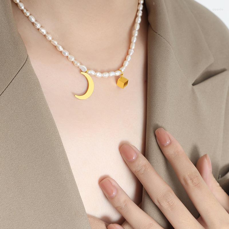 Pendant Necklaces Minar Arrival Oval Freshwater Pearl Beaded Necklace For Women 18K Gold Titanium Steel Moon Cubes Chokers
Pendant Necklaces Minar Arrival Oval Freshwater Pearl Beaded Necklace For Women 18K Gold Titanium Steel Moon Cubes Chokers
