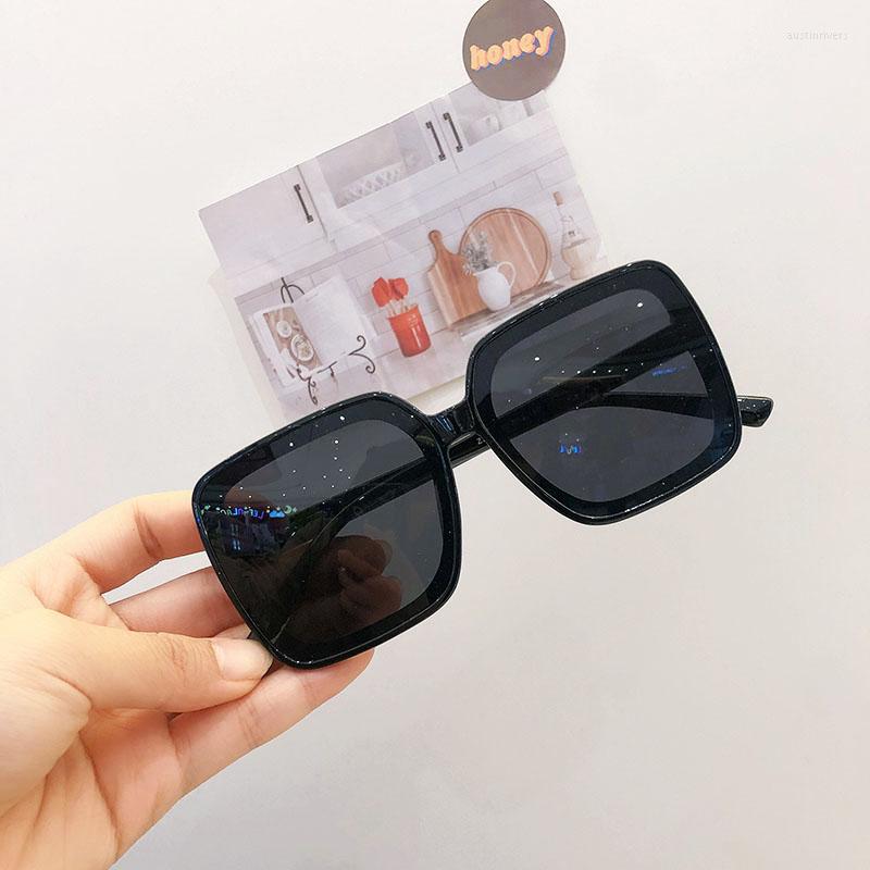 Sunglasses Vintage Oversize Square Women Big Frame Sun Glasses Black Fashion Gradient Female Oculos
Sunglasses Vintage Oversize Square Women Big Frame Sun Glasses Black Fashion Gradient Female Oculos