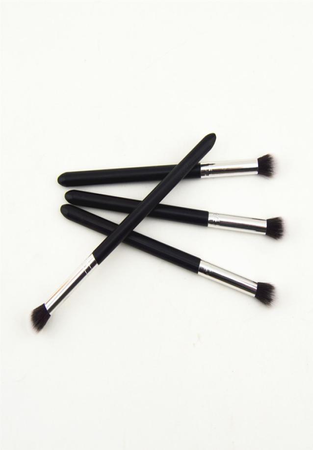 2020 new single 2 in 1 nose shadow blending brush for makeup new beginners makeup brush highlight brush3853798
2020 new single 2 in 1 nose shadow blending brush for makeup new beginners makeup brush highlight brush3853798