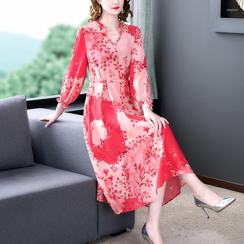 Casual Dresses Vintage Satin Print Mulberry Silk Midi 2023 Summer 4XL Plus Size Sexy Dress Elegant Women Bodycon Party Vestidos, As shown
Casual Dresses Vintage Satin Print Mulberry Silk Midi 2023 Summer 4XL Plus Size Sexy Dress Elegant Women Bodycon Party Vestidos, As shown