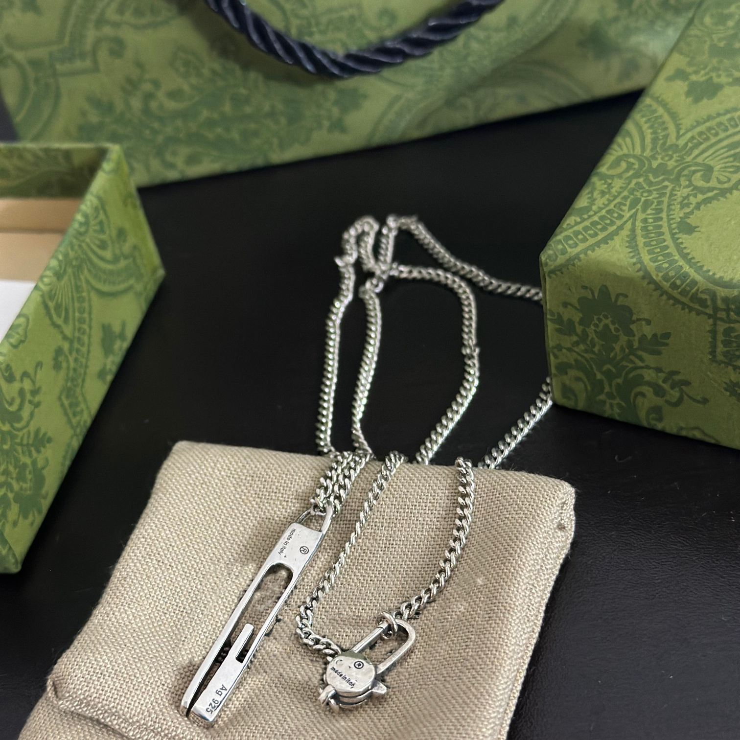 Designer Pendant Necklaces Luxury GGity Chains Necklaces Women Fashion Jewelry Crystal Pearl Necklace Gifts kskj74
Designer Pendant Necklaces Luxury GGity Chains Necklaces Women Fashion Jewelry Crystal Pearl Necklace Gifts kskj74