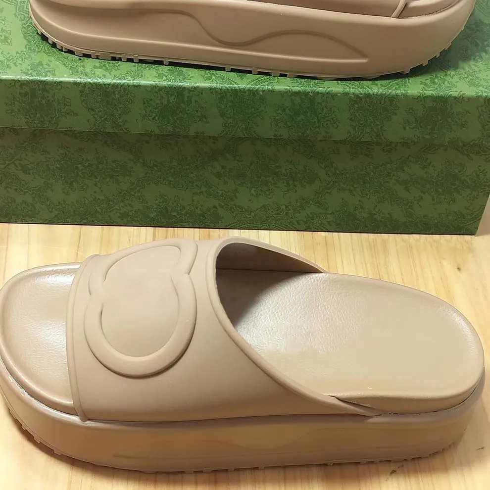 Women men Slipper slide sandal G Designer Sandals platform Slide Slippers Flip Flops Summer Shoes Fashion Wide Slipper kGA, #21
Women men Slipper slide sandal G Designer Sandals platform Slide Slippers Flip Flops Summer Shoes Fashion Wide Slipper kGA, #21