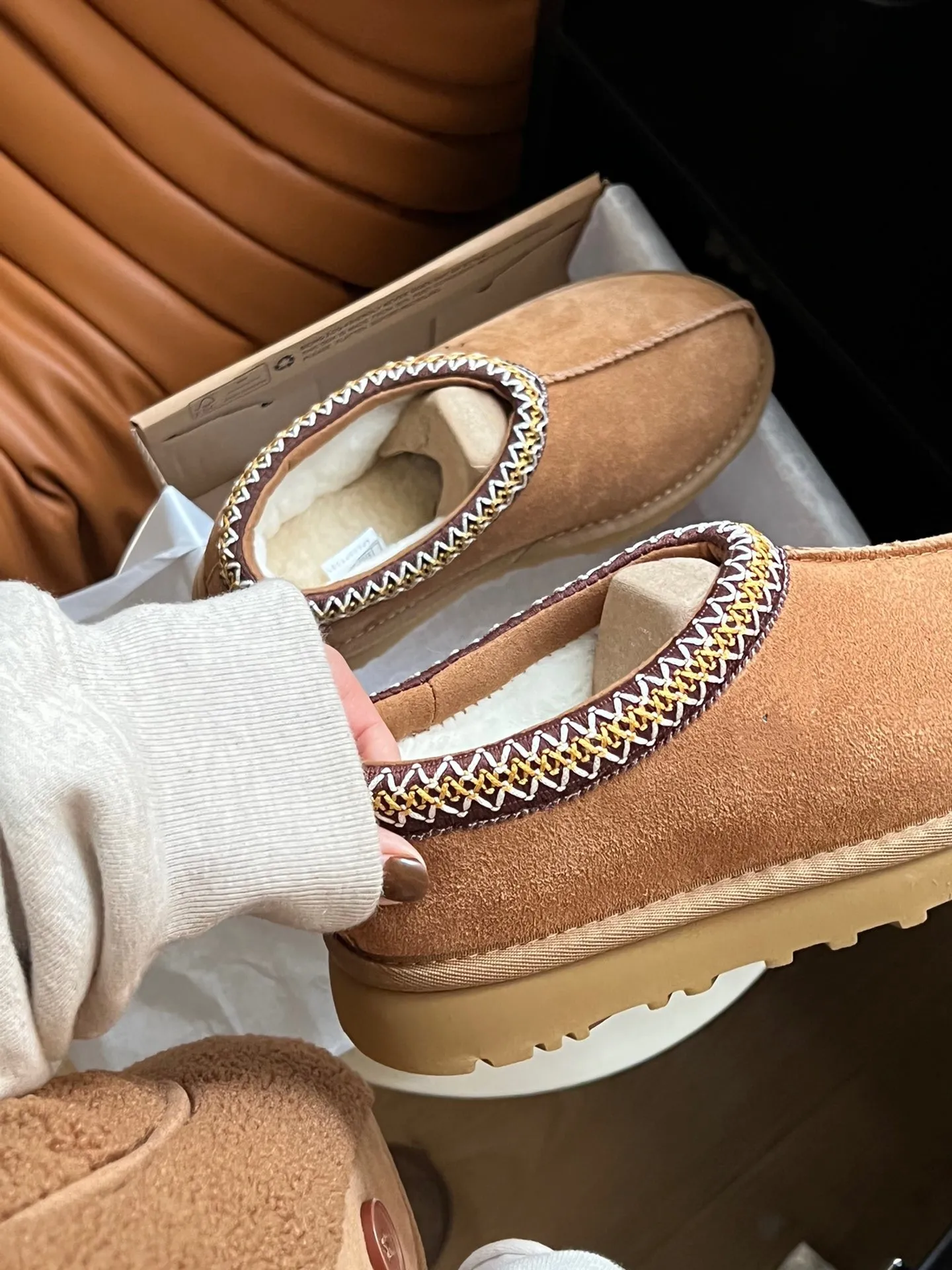 HOT australia designer shoes fur slippers womens slides sandals women winter snow shoes classic mini ankle black chestnut pink sandal sneakers warm 35-44
HOT australia designer shoes fur slippers womens slides sandals women winter snow shoes classic mini ankle black chestnut pink sandal sneakers warm 35-44