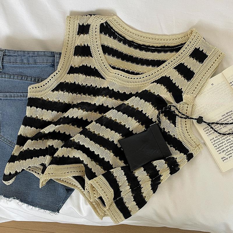Women's Tanks Fashion Elegant Vintage Striped Knitted Women Vest Summer 2023 V-Neck Short Empired Female Pulls Tops Tees, Beige stripe
Women's Tanks Fashion Elegant Vintage Striped Knitted Women Vest Summer 2023 V-Neck Short Empired Female Pulls Tops Tees, Beige stripe