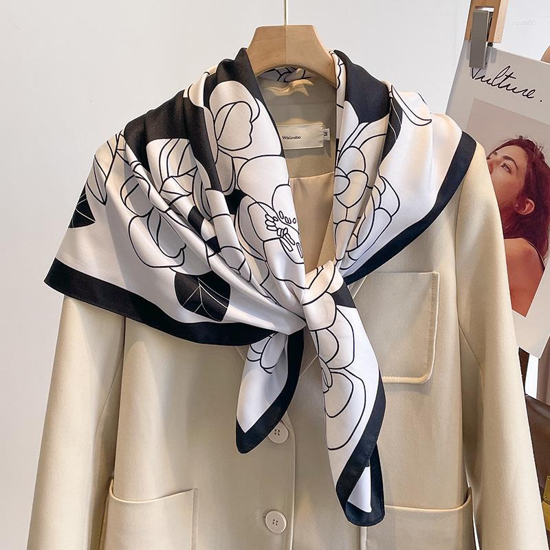 Scarves 2023 Luxury Design 90X90CM Printed Women's Silk Satin Bandana Muffle Rectangle Shawl Square Collar Fashion Handkerchief Foulard
Scarves 2023 Luxury Design 90X90CM Printed Women's Silk Satin Bandana Muffle Rectangle Shawl Square Collar Fashion Handkerchief Foulard