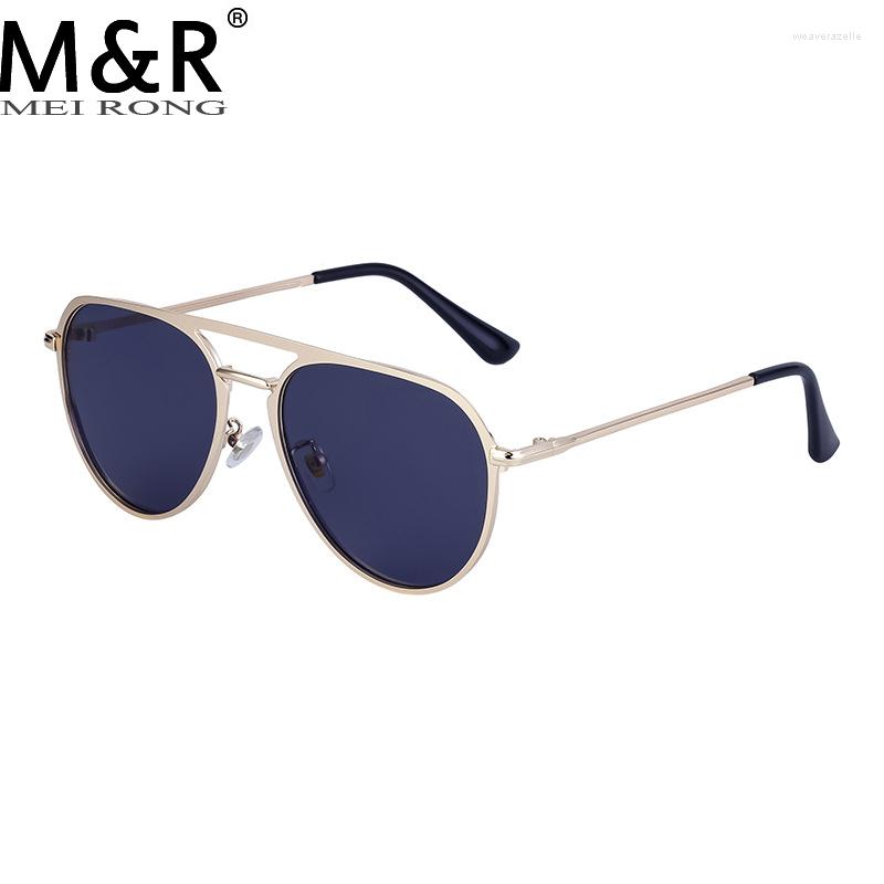 Sunglasses Trend Personality Women's Oval Gradient Color Retro Metal Eyeglass Frame Punk Style Men's Riding Glasses UV400 Gafas
Sunglasses Trend Personality Women's Oval Gradient Color Retro Metal Eyeglass Frame Punk Style Men's Riding Glasses UV400 Gafas