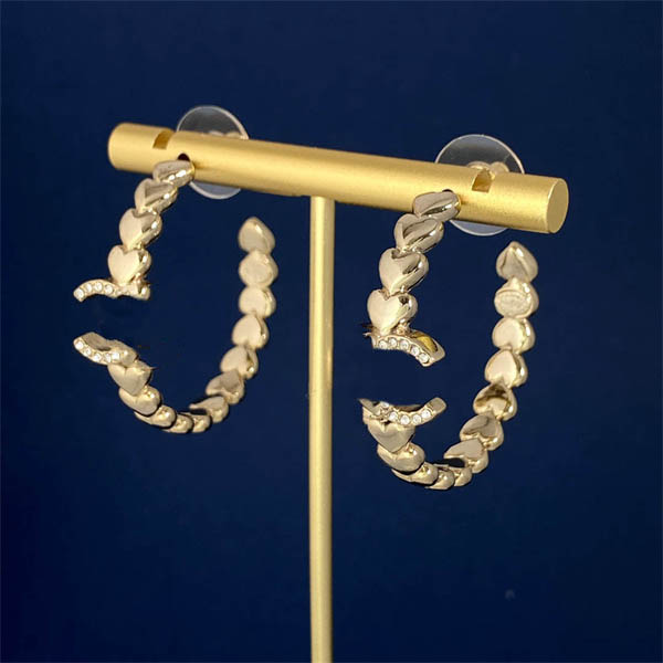 Dernières boucles d'oreilles ccity Designer luxe Stud femmes bijoux boucle d'oreille en or haute qualité en forme de coeur femme oreille ohrring