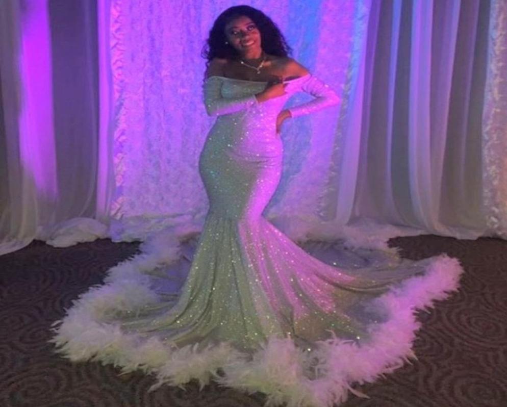 Saudi Arabic Dubai Silver Prom Dresses With Feather Off The Shoulder Sequined Evening Gowns Pageant Red Carpet Reflective Gowns1523724, Dark navy
Saudi Arabic Dubai Silver Prom Dresses With Feather Off The Shoulder Sequined Evening Gowns Pageant Red Carpet Reflective Gowns1523724, Dark navy