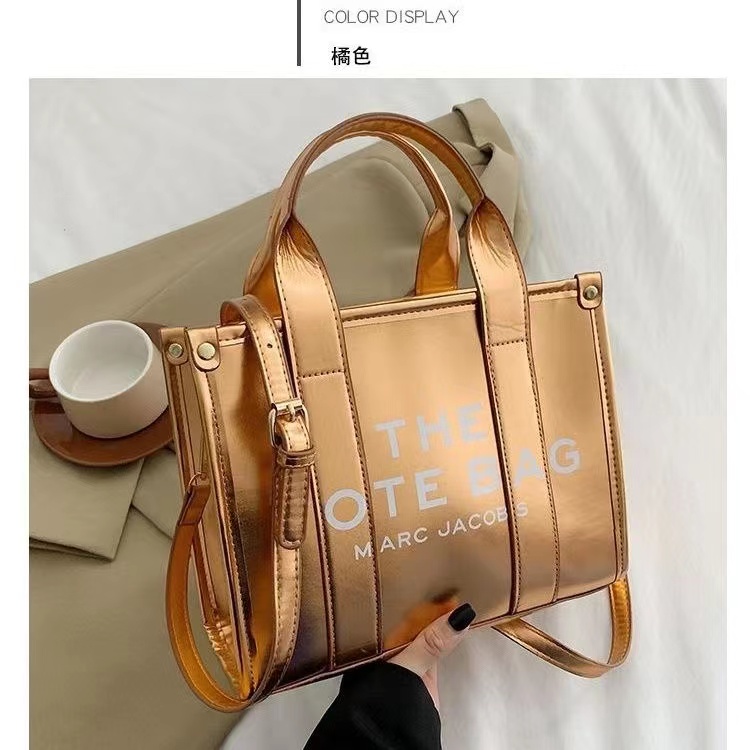 Designer famous the tote bag shoulder lady large cross body men cool practical crossbody casual square shopping wallets capacity plain handbags women great coin, Clear
Designer famous the tote bag shoulder lady large cross body men cool practical crossbody casual square shopping wallets capacity plain handbags women great coin, Clear