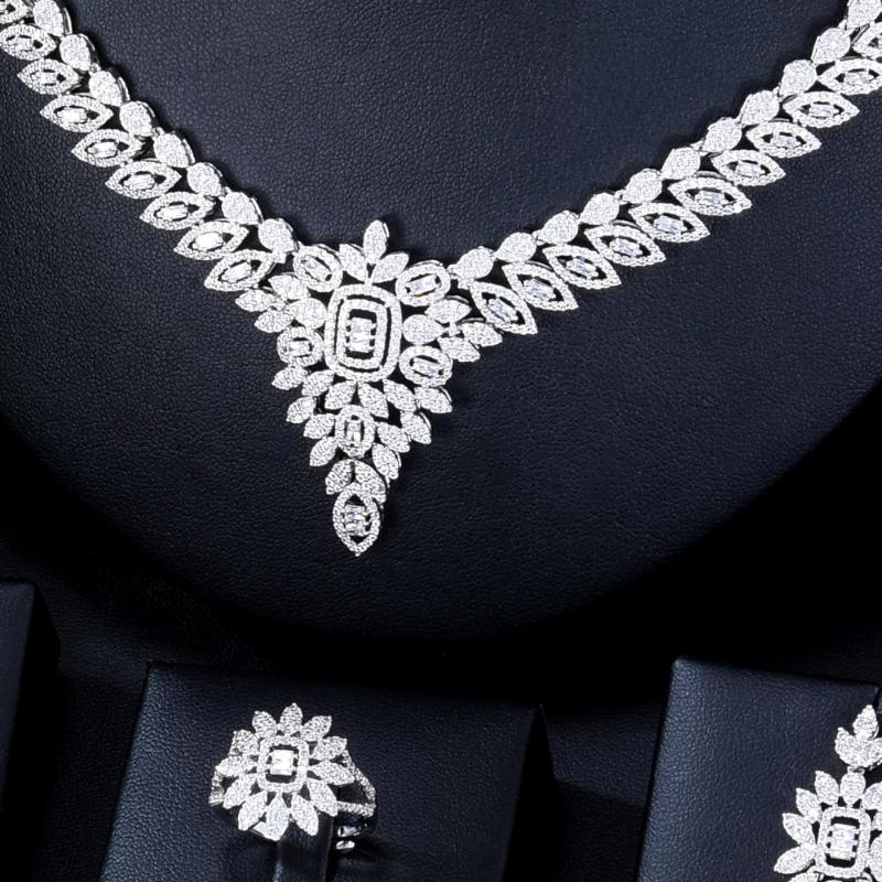 Necklace Earrings Set GODKI 4PCS Green CZ Luxury African Jewelry For Women Wedding Party Zircon Crystal Dubai Bridal Gift, Picture shown
Necklace Earrings Set GODKI 4PCS Green CZ Luxury African Jewelry For Women Wedding Party Zircon Crystal Dubai Bridal Gift, Picture shown