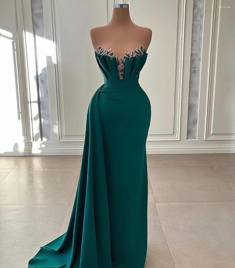 Party Dresses Unique Prom Sleeveless V Neck Strapless Appliques Sequins Beaded Satin Bride Evening Gowns Plus Size Custom Made, Gray
Party Dresses Unique Prom Sleeveless V Neck Strapless Appliques Sequins Beaded Satin Bride Evening Gowns Plus Size Custom Made, Gray
