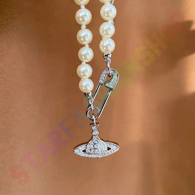 Saturn Curved pin necklacePearl Beaded Diamond Tennis Necklace Woman Silver Chains Vintage Trendy Style Desigenr Trend 12356
Saturn Curved pin necklacePearl Beaded Diamond Tennis Necklace Woman Silver Chains Vintage Trendy Style Desigenr Trend 12356