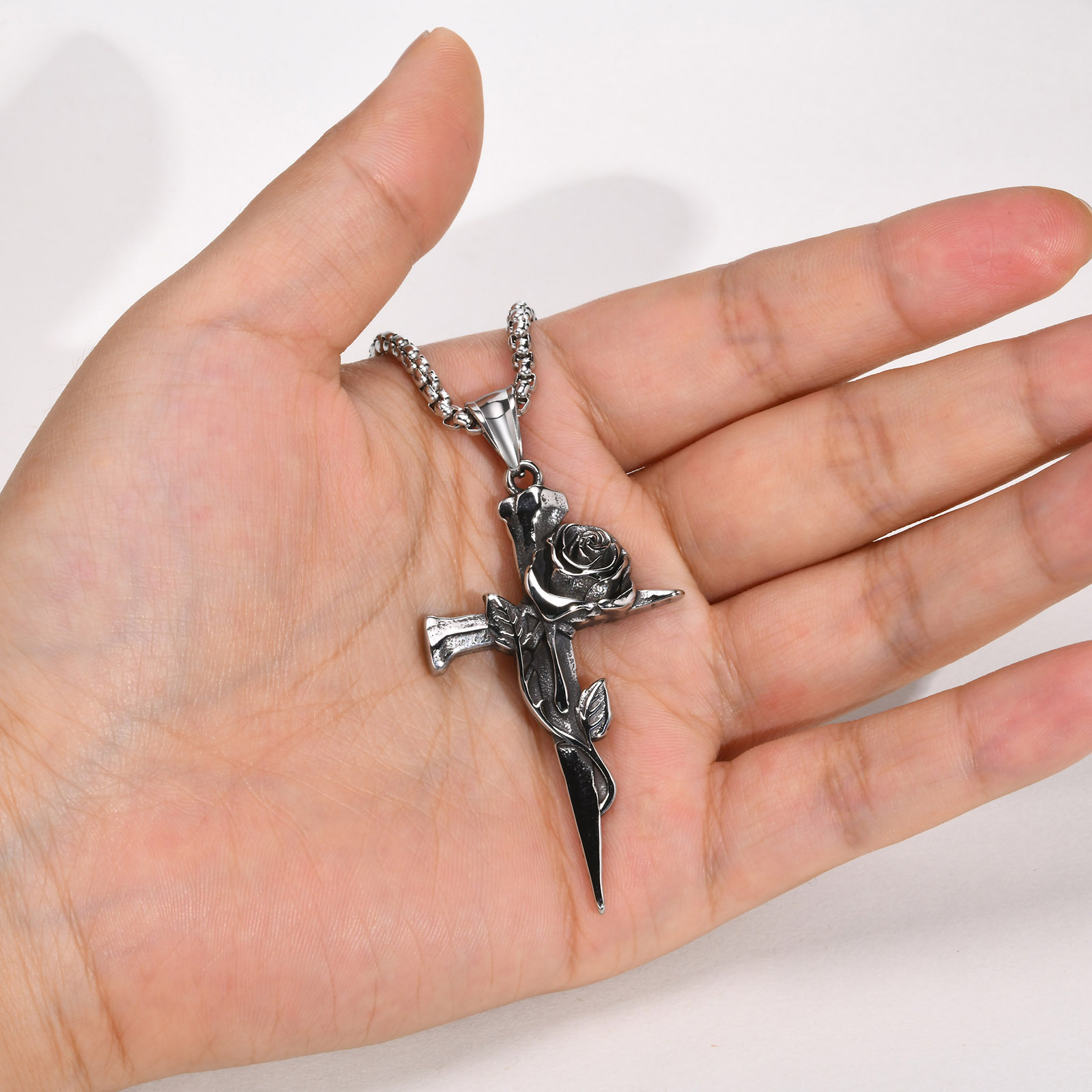Stainless Steel Rose Cross Necklace Genderless Necklace Jewelry Vintage Style Necklace Pendant Accessories For Men Women Gifts Dropshipping Wholesale 