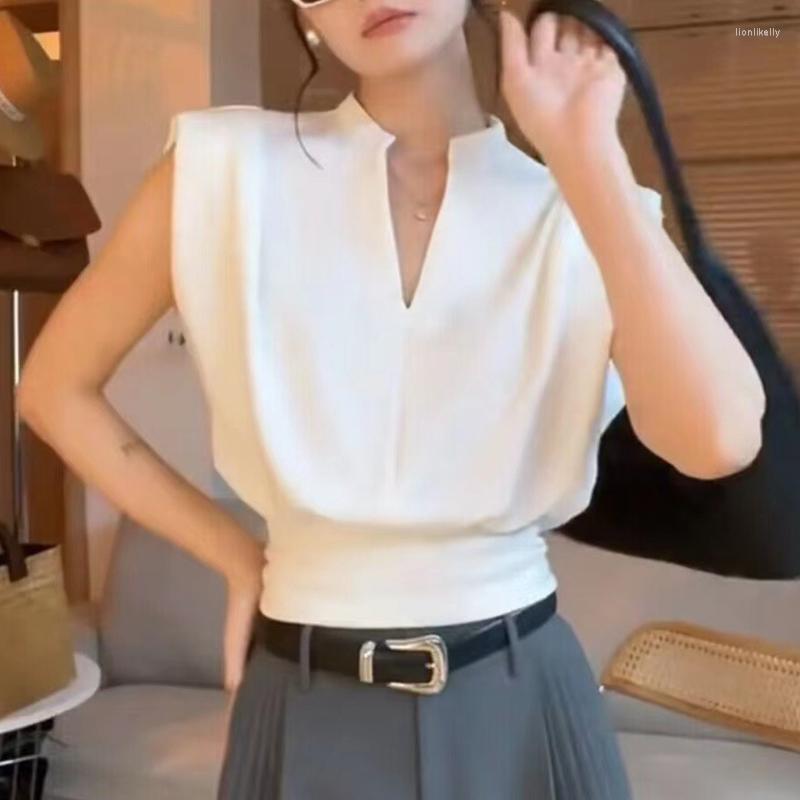 Women's T Shirts Summer Sleeveless V-Neck T-shirt For Women Vintage Casual Tank Top Loose Elegant Tee Tops White Y2k Solid Tshirt 27550, Black
Women's T Shirts Summer Sleeveless V-Neck T-shirt For Women Vintage Casual Tank Top Loose Elegant Tee Tops White Y2k Solid Tshirt 27550, Black