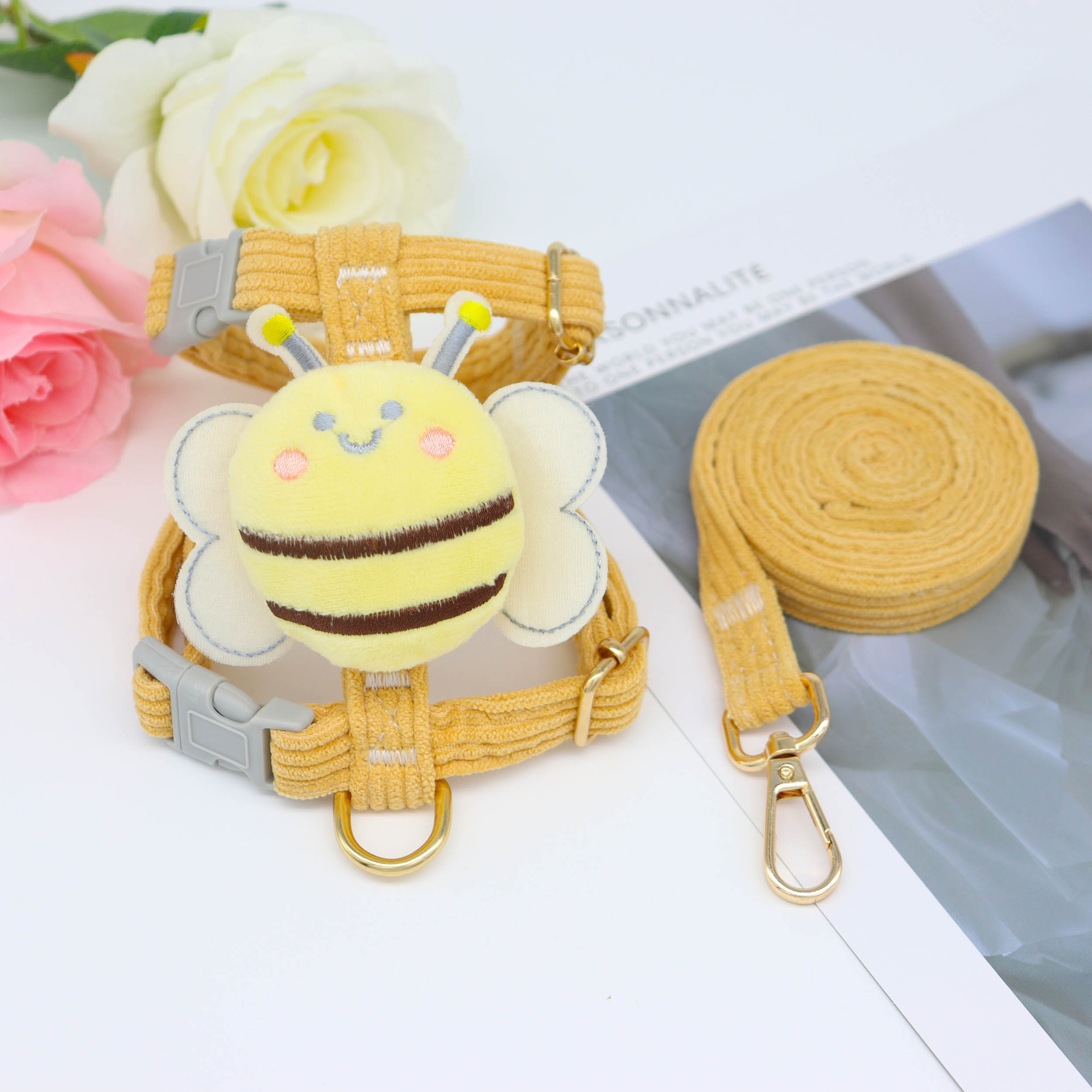 New Anti Breakout Adjustable Cat Walking Outdoor Pet Towing Rope Bee I-shaped Chest Strap