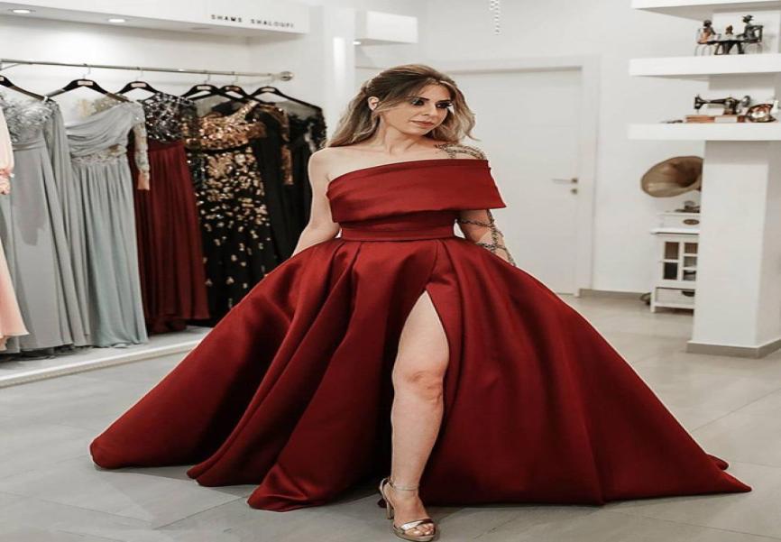 2021 Modest Burgundy Satin Side Split Prom Dresses with Beaded Sheer One Long Sleeve Evening Party Formal Women Gowns9716524, Silver
2021 Modest Burgundy Satin Side Split Prom Dresses with Beaded Sheer One Long Sleeve Evening Party Formal Women Gowns9716524, Silver