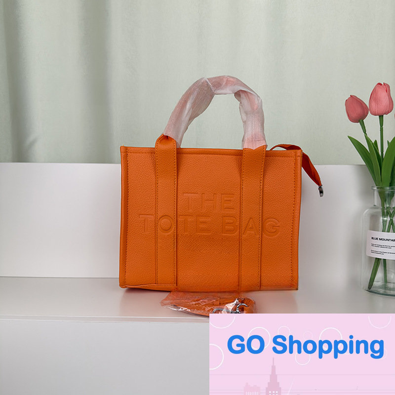 Tote Bags Women's New Fashion Shoulder Bag All-Match Crossbody Handbag Totes American, 26*21*12cm
Tote Bags Women's New Fashion Shoulder Bag All-Match Crossbody Handbag Totes American, 26*21*12cm