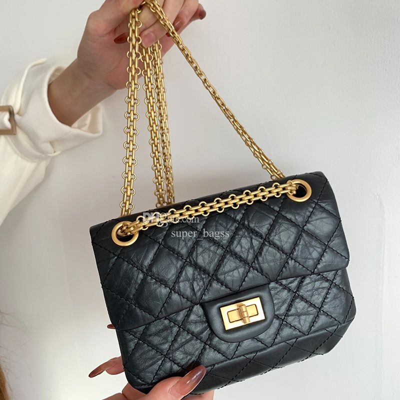 YC020 bag With Box bag Handbag 20CM Delicate knockoff Flap leather Crossbody Genuine Designer
YC020 bag With Box bag Handbag 20CM Delicate knockoff Flap leather Crossbody Genuine Designer