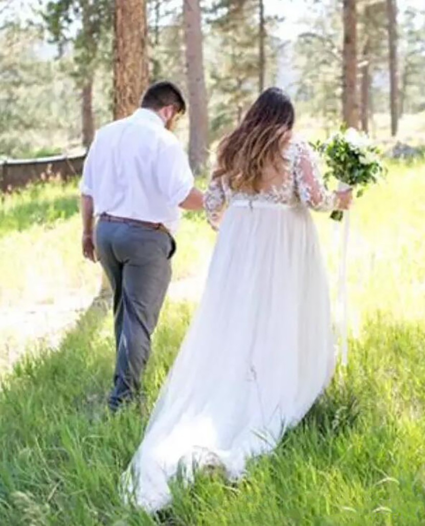 Plus Size Wedding Dresses Illusion Bodice Long Sleeve Lace Chiffon Sheer Neck Transparent Back Elegant Bridal Gowns Custom Made