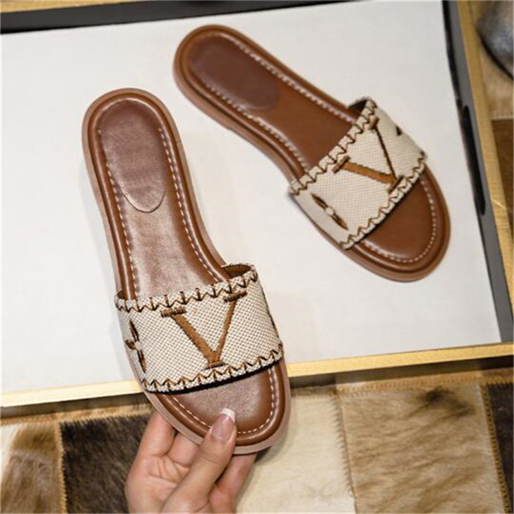 Fashion Luxury Embroidered Fabric Slides Slippers Embroidery Mules Designer Womens Home Flip Flops Casual Sandals Summer Flat Slide Rubber Sole