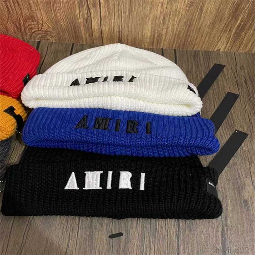 Knitted Hat Designer Beanie Cap Mens Autumn Winter Caps Luxury Skull Caps Casual Fitted colors
Knitted Hat Designer Beanie Cap Mens Autumn Winter Caps Luxury Skull Caps Casual Fitted colors