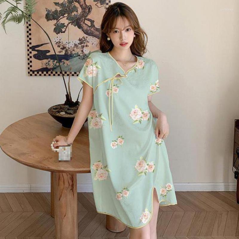 Women's Sleepwear Print Nightgown Women Nightdress Loungewear Summer Bathrobe Nightwear Dress Satin Nighty Gown Homewear, Style-3
Women's Sleepwear Print Nightgown Women Nightdress Loungewear Summer Bathrobe Nightwear Dress Satin Nighty Gown Homewear, Style-3