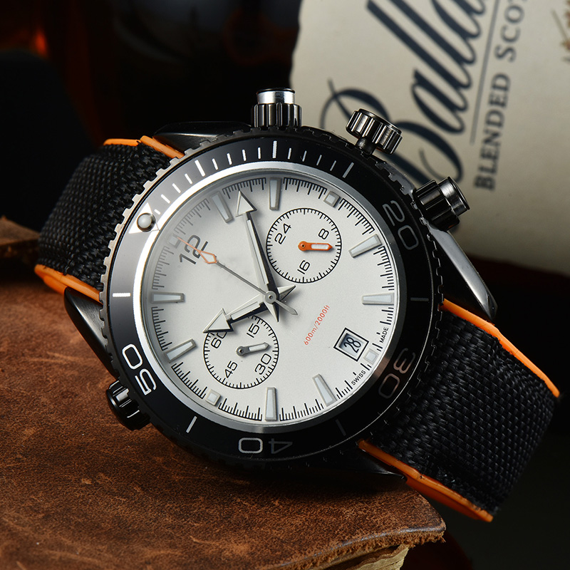 Mens Watches watches high quality Wristwatches Nylon Strap Quartz Waterproof Calendar watch, C1
Mens Watches watches high quality Wristwatches Nylon Strap Quartz Waterproof Calendar watch, C1