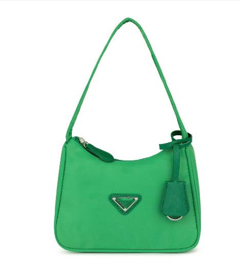 American Classic Underarm Candy Color Versatile Handheld Leisure Bag for the Season Foreign Trade High-Profile Figure, 21*16*7cm
American Classic Underarm Candy Color Versatile Handheld Leisure Bag for the Season Foreign Trade High-Profile Figure, 21*16*7cm