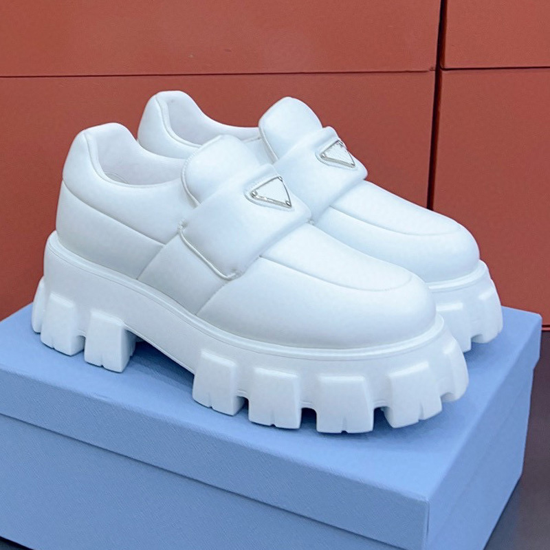 new good quality designer Loafers Spring new designer fashion loafer shoes Spring luxury casual shoes size35-40
new good quality designer Loafers Spring new designer fashion loafer shoes Spring luxury casual shoes size35-40