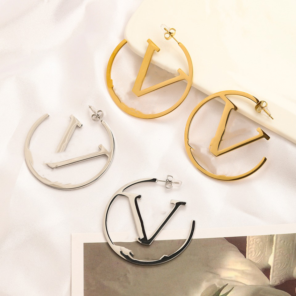 18K Gold Plated Designers Brand Earrings Designer Letter Earring Stud Geometric Famous Women Earrings Wedding Party Jewerlry Gifts Accessories
18K Gold Plated Designers Brand Earrings Designer Letter Earring Stud Geometric Famous Women Earrings Wedding Party Jewerlry Gifts Accessories