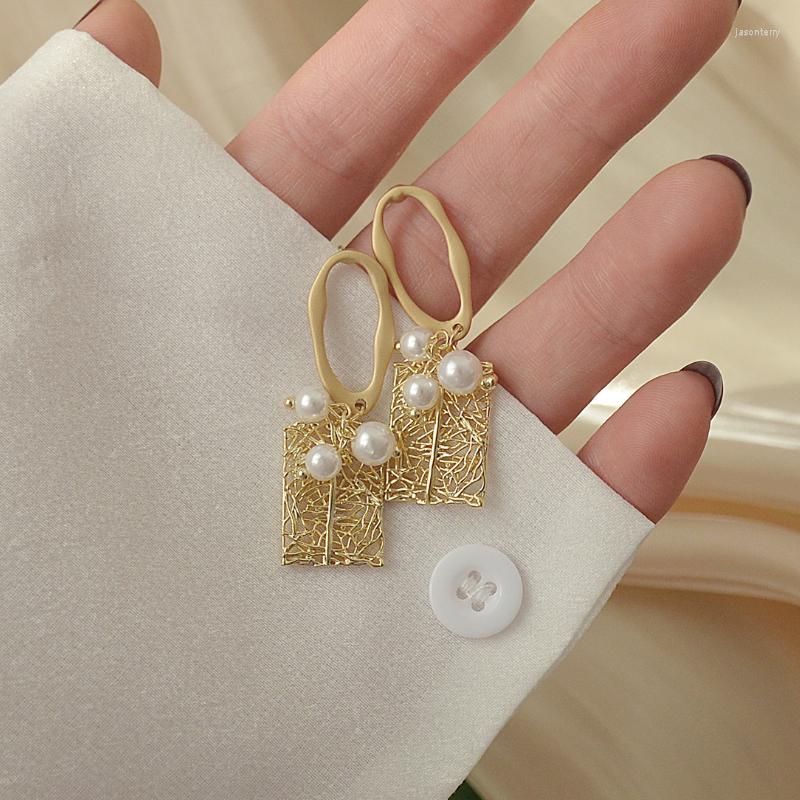 Stud Earrings 2023 Design Luxury 14K Real Gold Vintage Exquisite Hollow Geometric S Needle For Women
Stud Earrings 2023 Design Luxury 14K Real Gold Vintage Exquisite Hollow Geometric S Needle For Women