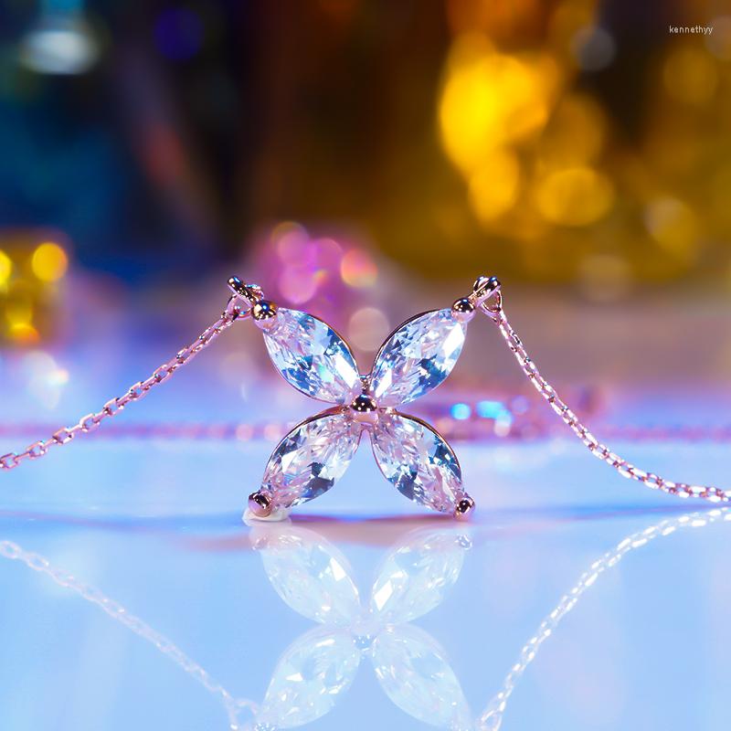 Chains QINHUAN S925 Sterling Silver Flower Pendant Clover Necklace Zircon Personality Clavicle Chain For Women Jewelry
