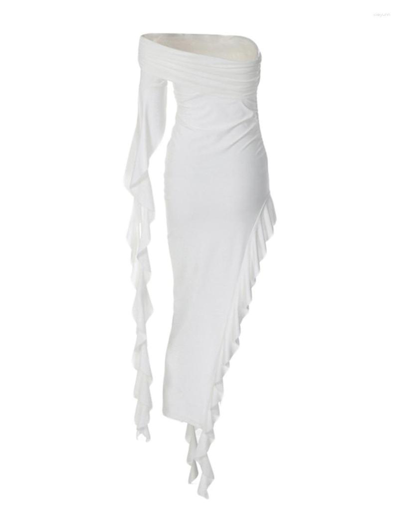 Casual Dresses Ethereal Flutter Sleeve With High Split And Draped Cowl Neckline - Elegant Body-Hugging Y2K Style, P- white
Casual Dresses Ethereal Flutter Sleeve With High Split And Draped Cowl Neckline - Elegant Body-Hugging Y2K Style, P- white