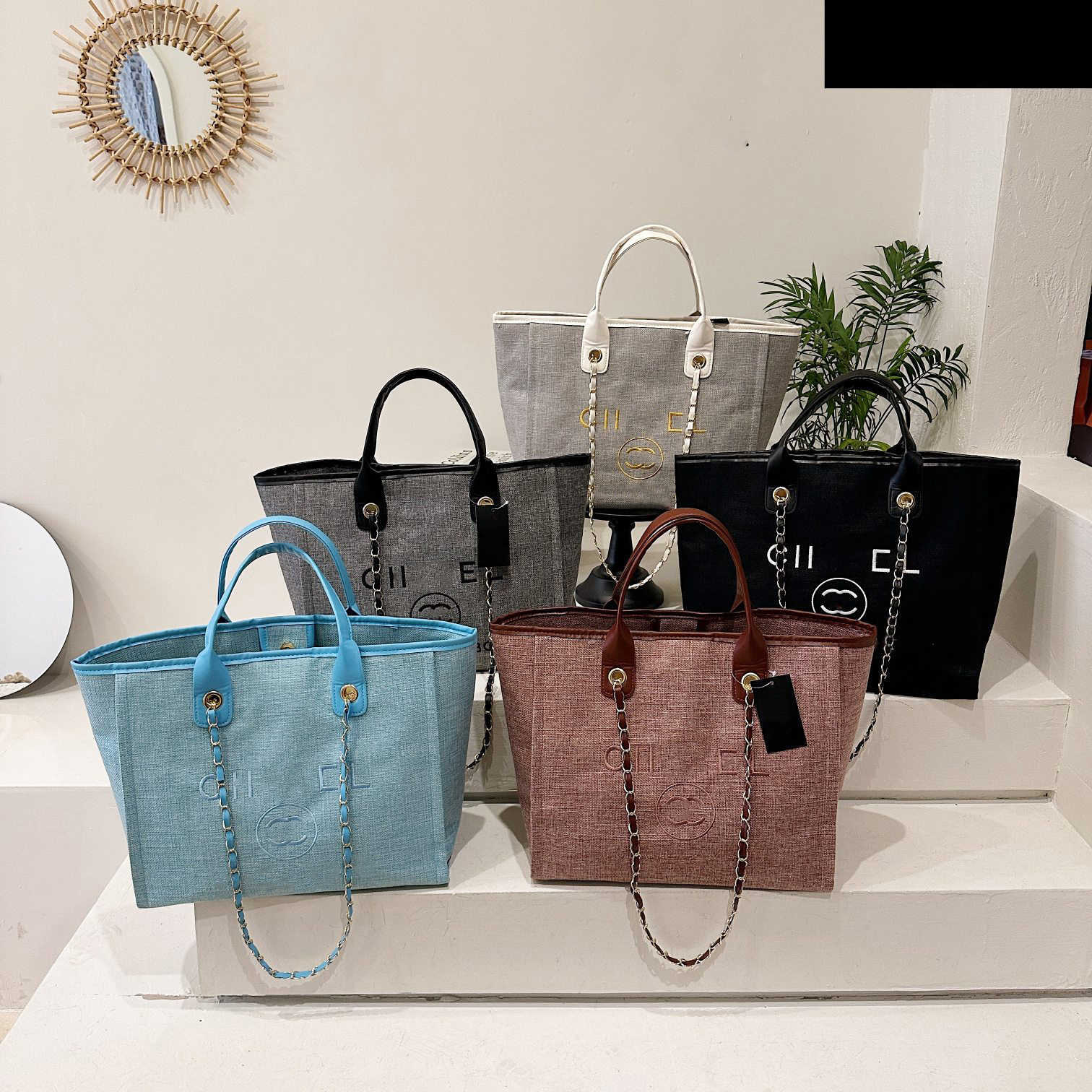 Designer Handbag Ladies Fashion Single Shoulder Bag Large Capacity Chain Shopping Bag Handbag Fashion Embroidery Canvas Bag Crossbody Bag qwertyui879, Rose red
Designer Handbag Ladies Fashion Single Shoulder Bag Large Capacity Chain Shopping Bag Handbag Fashion Embroidery Canvas Bag Crossbody Bag qwertyui879, Rose red
