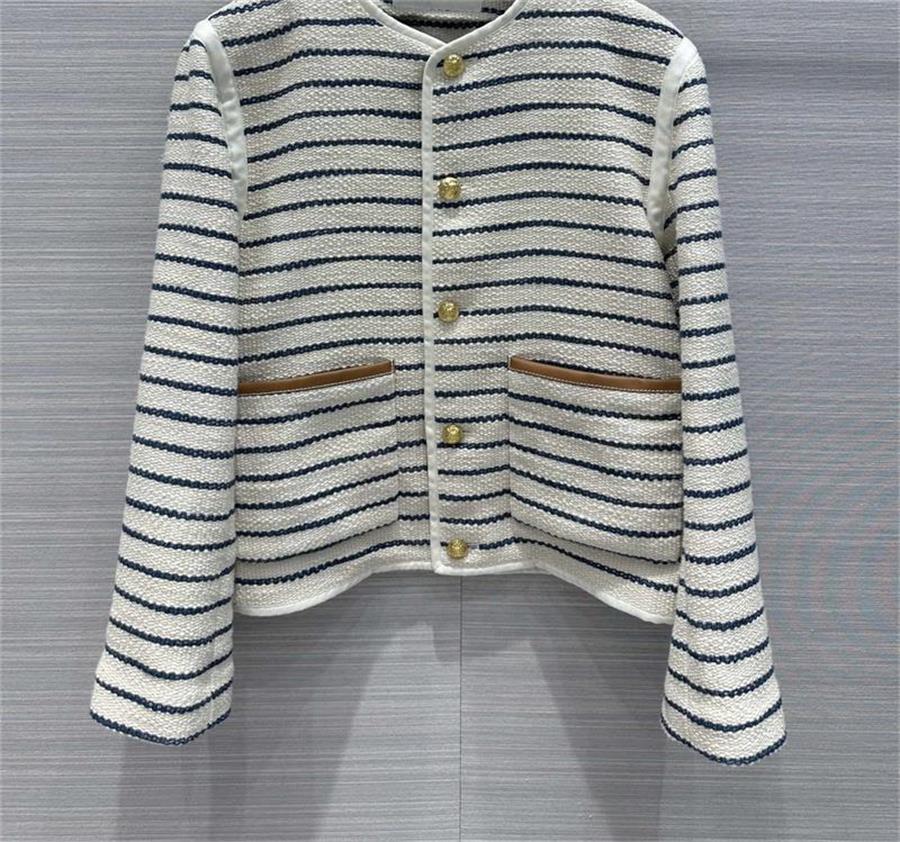 Cel 2023 New Women's brand jackets for women tweed OOTD designer Fashion Jacket Metal buckle tweed jacket women Casual coat Cardigan Mother's Day Gift, Multi
Cel 2023 New Women's brand jackets for women tweed OOTD designer Fashion Jacket Metal buckle tweed jacket women Casual coat Cardigan Mother's Day Gift, Multi