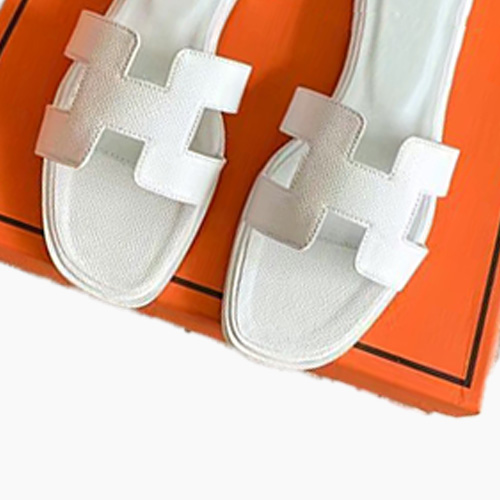 Slipper Slides Designer Shoes Runner Goods Women Wear Fashion Net Red Leather Flat Bottomed Beach Flip