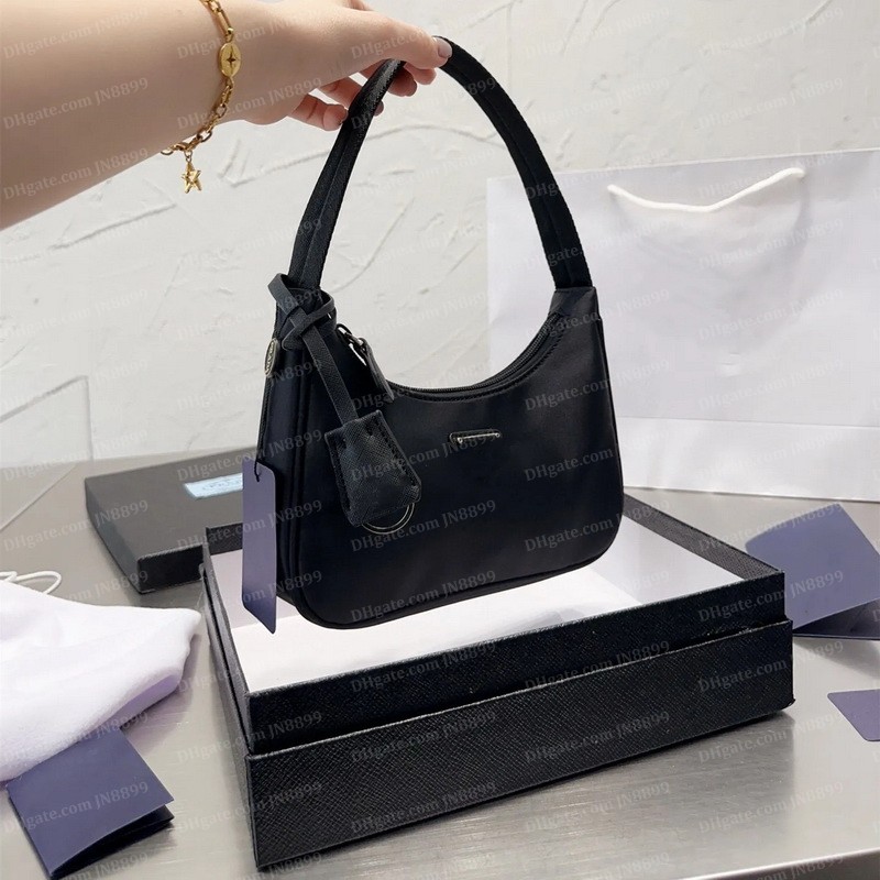 Designer Bag Luxury Shoulder Bags Hobo Nylon 2000 Women Canvas Crossbody Bag Totes Lady Handbags Purse Wallets Tote Bag With Original Box, Black
Designer Bag Luxury Shoulder Bags Hobo Nylon 2000 Women Canvas Crossbody Bag Totes Lady Handbags Purse Wallets Tote Bag With Original Box, Black