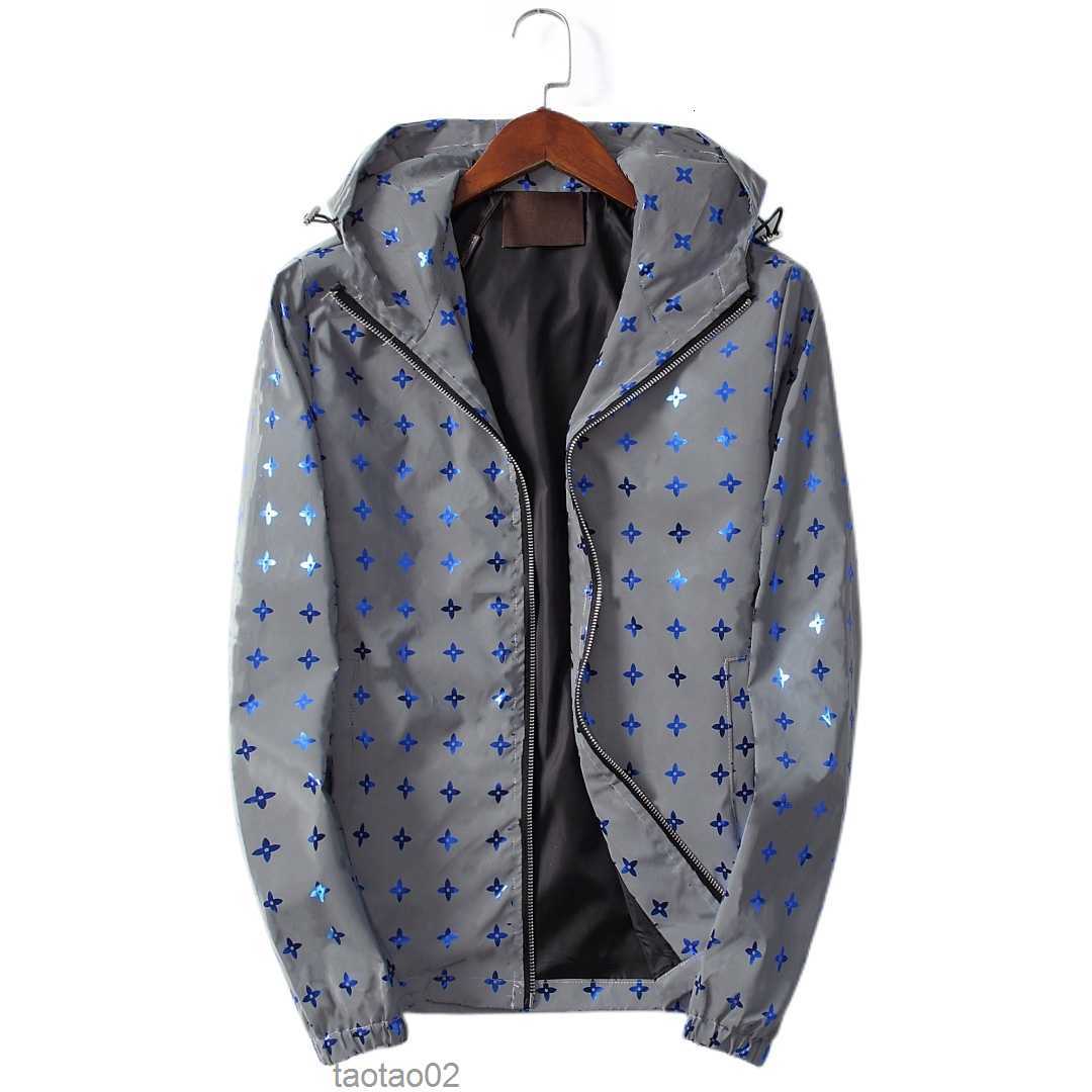 Men's Jacket Windbreaker streetwear jacket Fashion designer's thin bomber Jacket Coats Letters Women Waterproof High quality winter Brand OuterwearZ19L, Customize
Men's Jacket Windbreaker streetwear jacket Fashion designer's thin bomber Jacket Coats Letters Women Waterproof High quality winter Brand OuterwearZ19L, Customize