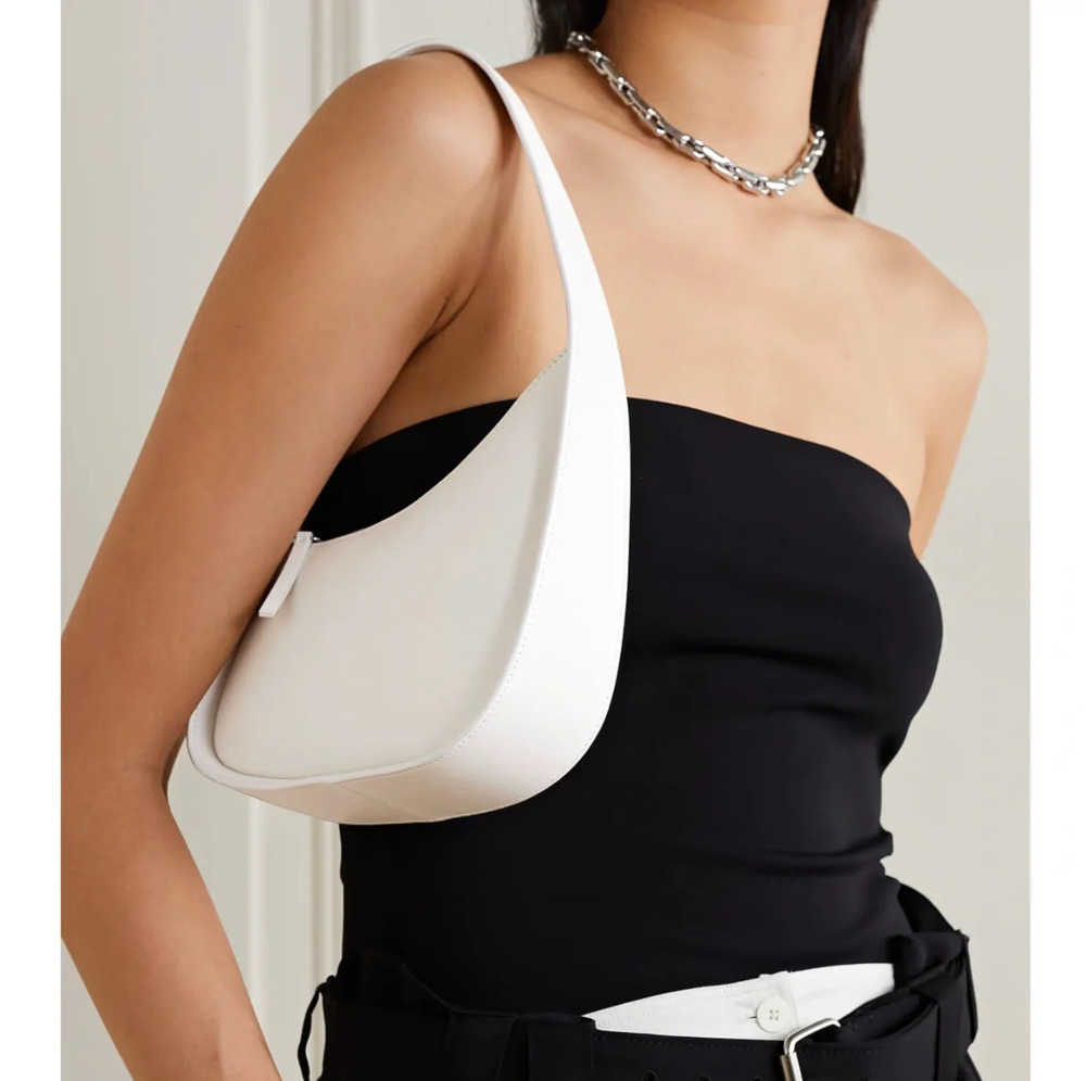 Luxurys fashion the row half moon Bag Womens wallet tote designer shoulder clutch bags Mens summer hobo crossbody Genuine Leather pochette Fashion wholesale, Black
Luxurys fashion the row half moon Bag Womens wallet tote designer shoulder clutch bags Mens summer hobo crossbody Genuine Leather pochette Fashion wholesale, Black