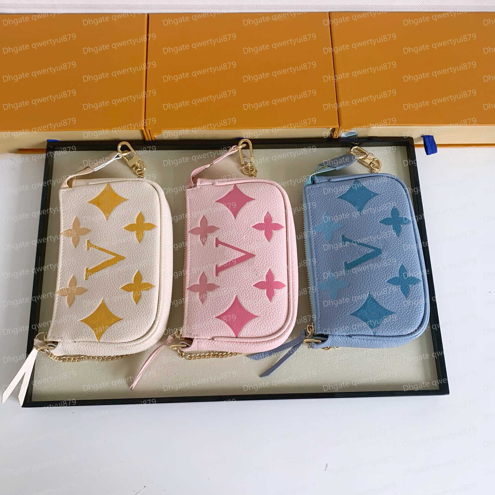 Designer Wallets 2024 New Women's Mini Purse Men Fashion Monograms Zipper Coin Purses Ladies Card Holder Original Box 80501-1 qwertyui879, Red
Designer Wallets 2024 New Women's Mini Purse Men Fashion Monograms Zipper Coin Purses Ladies Card Holder Original Box 80501-1 qwertyui879, Red