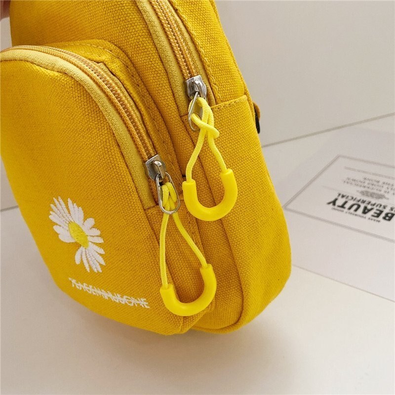 Evening Bags Chest Bag Spring And Summer Creative Style Shoulder Sesame Street Wrinkled Chrysanthemum Wear Resistant Messenger 230629