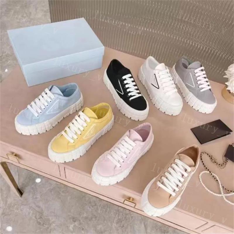 Designer Nylon Casual Shoes Women Gabardine Classic Canvas Sneakers Lady Stylist Wheel Trainers Fashion Platform Heighten Shoe, 1black
Designer Nylon Casual Shoes Women Gabardine Classic Canvas Sneakers Lady Stylist Wheel Trainers Fashion Platform Heighten Shoe, 1black
