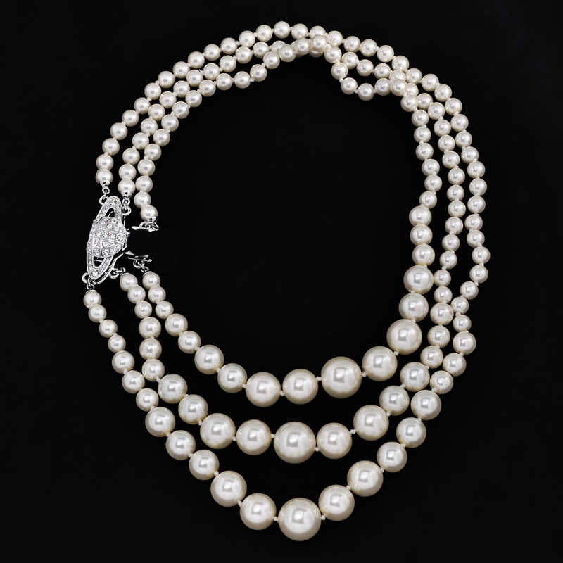 Full Diamond Three Layer Pearl necklace Luxury Necklaces designer for Women Neck Chain Clavicle Chains Fashionable Jewelry Accessories
Full Diamond Three Layer Pearl necklace Luxury Necklaces designer for Women Neck Chain Clavicle Chains Fashionable Jewelry Accessories