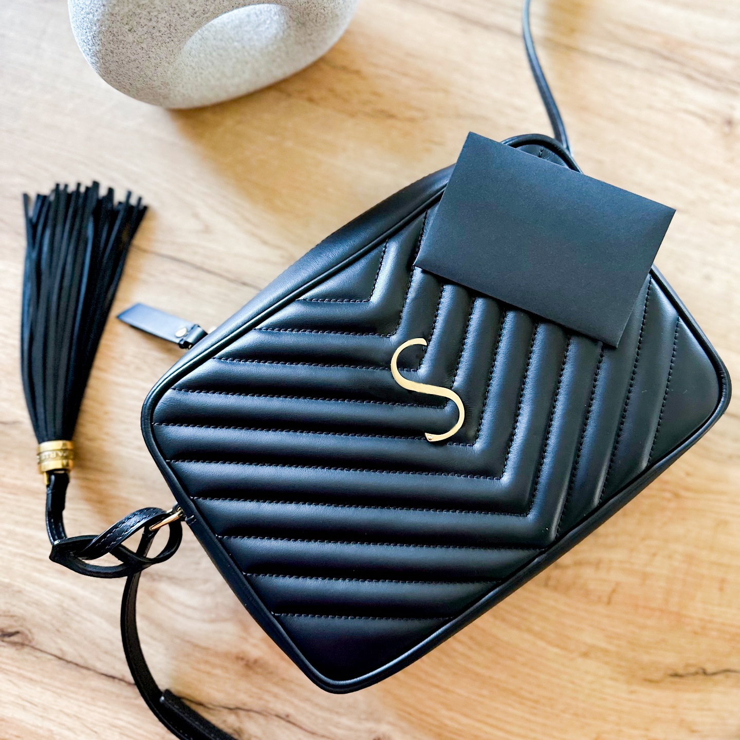 Genuine Leather LOU camera travel tassel Clutch Bag luxurys Cross Body cosmetic Women Tote fashion handbag Wallets vacation sling Designer summer men Shoulder Bags, Red
Genuine Leather LOU camera travel tassel Clutch Bag luxurys Cross Body cosmetic Women Tote fashion handbag Wallets vacation sling Designer summer men Shoulder Bags, Red