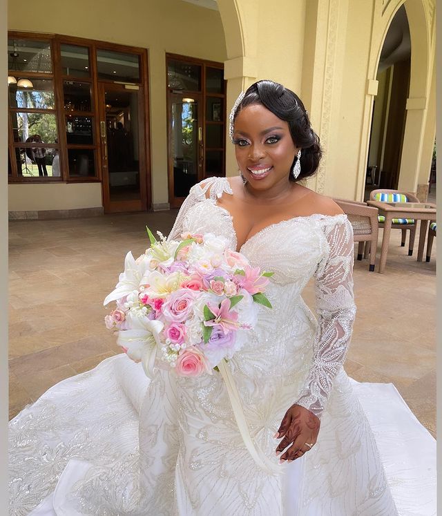 2023 Oct Arabic Aso Ebi Plus Size Mermaid White Wedding Dress Sequined Lace Luxurious Bridal Gowns Dresses ZJ660
