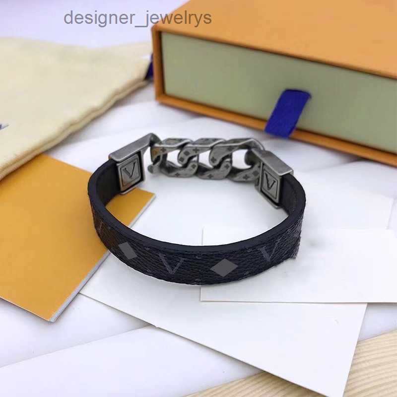 Flower Designer Bracelet For Men Opening Women Bangles Elegant Fashion Brand Brown Leather Bracelets With Letters Jewelry